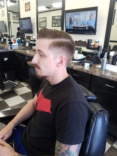 Barber Shop «VIP Barber Shop», reviews and photos, 2824 E Indian School Rd #13, Phoenix, AZ 85016, USA