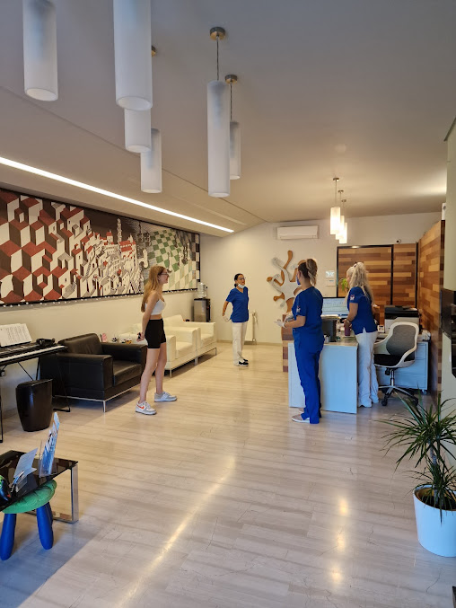 Angelakisd - Glyfada - Angelakisd - Glyfada