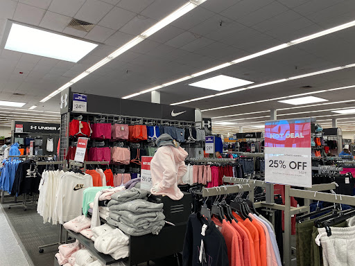 Sporting Goods Store «Academy Sports + Outdoors», reviews and photos, 5802 19th St, Lubbock, TX 79407, USA