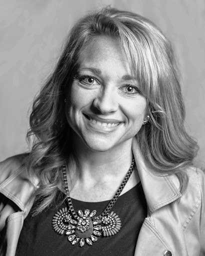 Tanning Salon «Indulge Salon & Tanning», reviews and photos, 1713 Commerce Dr, North Mankato, MN 56003, USA