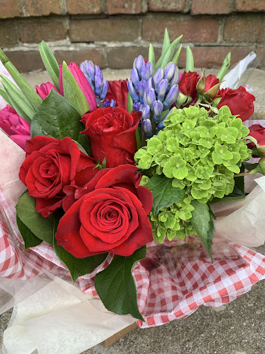 Florist «Flores Mantilla», reviews and photos, 164 Washington St, Marblehead, MA 01945, USA