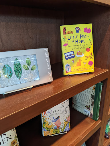 Book Store «FoxTale Book Shoppe», reviews and photos, 105 E Main St, Woodstock, GA 30188, USA