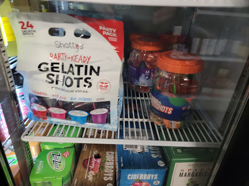Liquor Store «Parkway Liquor Store», reviews and photos, 288 Parkway, Gatlinburg, TN 37738, USA