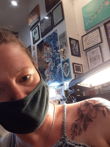 Tattoo Shop «PermaGrafix Tattoo», reviews and photos, 2217 Santiam Hwy SE, Albany, OR 97322, USA