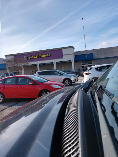 Gym «Planet Fitness», reviews and photos, 597 E Ordnance Rd, Glen Burnie, MD 21061, USA