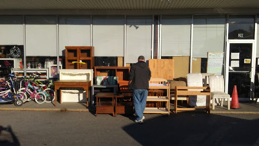 Thrift Store «St. Vincent de Paul Thrift Store and Donation Center», reviews and photos, 813 Main St, Milford, OH 45150, USA