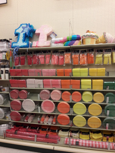 Craft Store «Hobby Lobby», reviews and photos, 1055 E Golf Rd, Schaumburg, IL 60173, USA