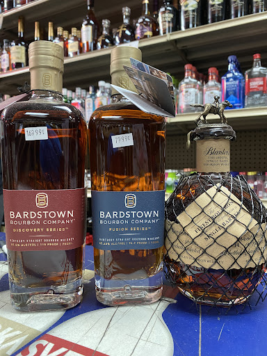 Liquor Store «Parkside 202 Wine & Liquors», reviews and photos, 3565 Crompond Rd, Cortlandt, NY 10567, USA