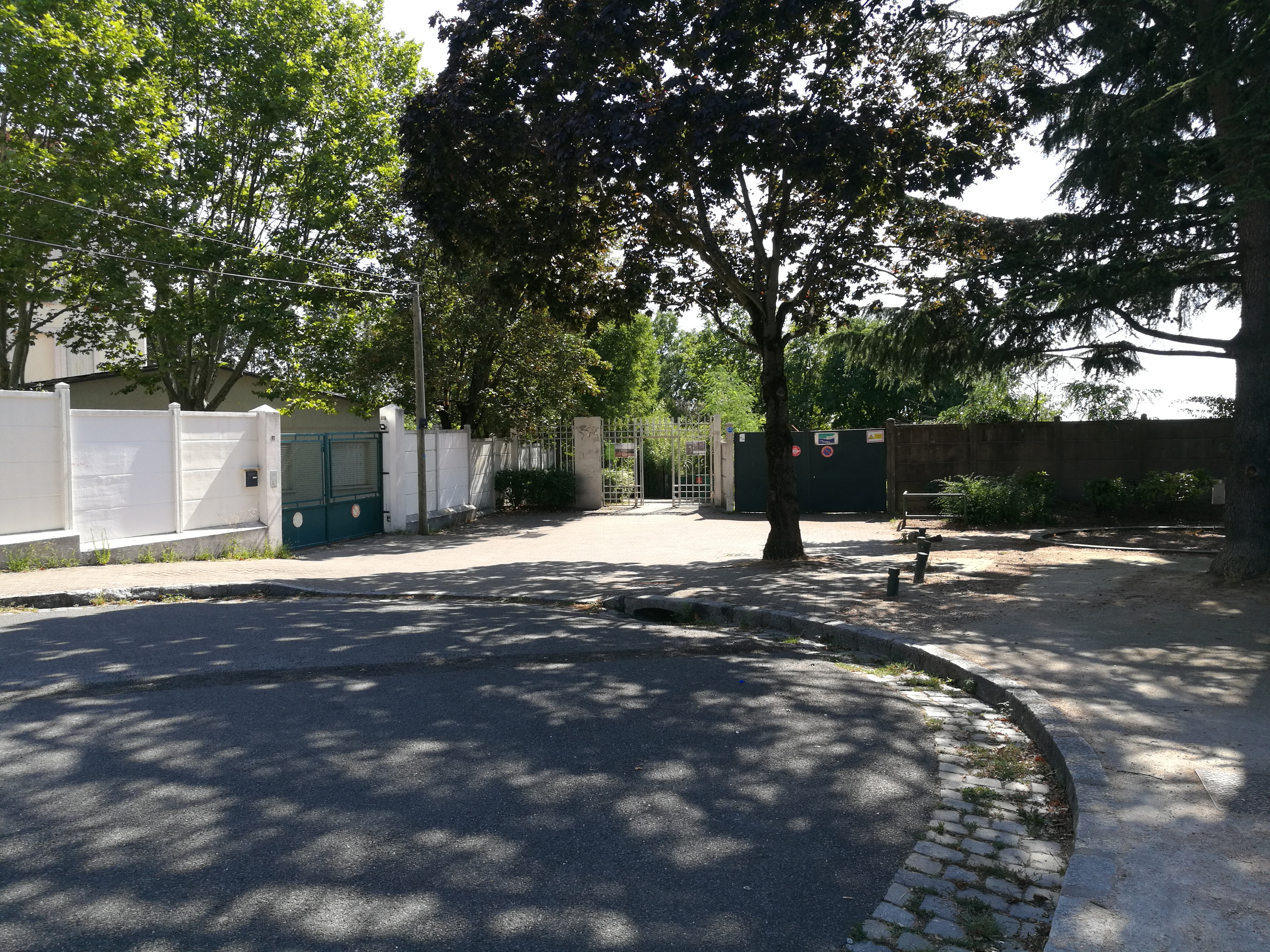 Photo n° 24 de l'avis de Frenchnraughmoobthoj.h fait le 04/08/2019 à 04:47