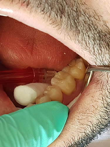 Clinica & Laboratorio Odontológico Orsi - Dentista