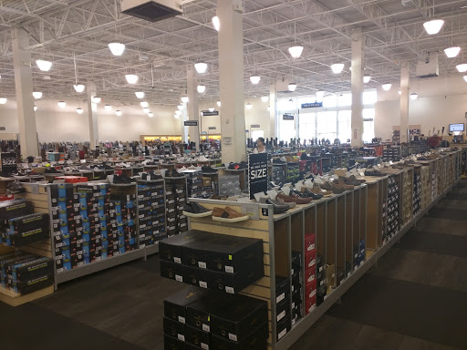 Shoe Store «DSW Designer Shoe Warehouse», reviews and photos, 10515 N Mopac Expy, Austin, TX 78759, USA
