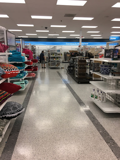 Clothing Store «Ross Dress for Less», reviews and photos, 194 Donahue St, Sausalito, CA 94965, USA