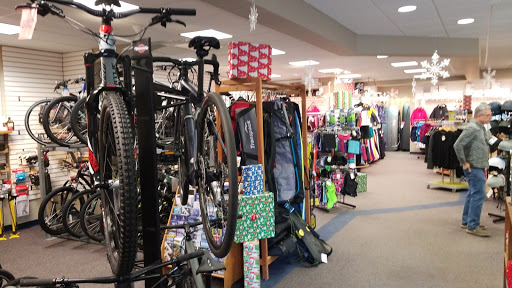 Sporting Goods Store «Mountainside Ski & Sports», reviews and photos, 5142 E Trindle Rd, Mechanicsburg, PA 17050, USA