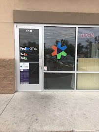 FedEx Office Print & Ship Center - Photo 8 - Car repair in Glendale, AZ, Glendale
