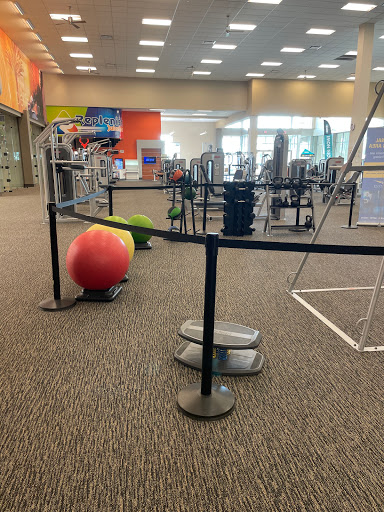 Gym «LA Fitness», reviews and photos, 5000 Tiedeman Rd, Brooklyn, OH 44144, USA