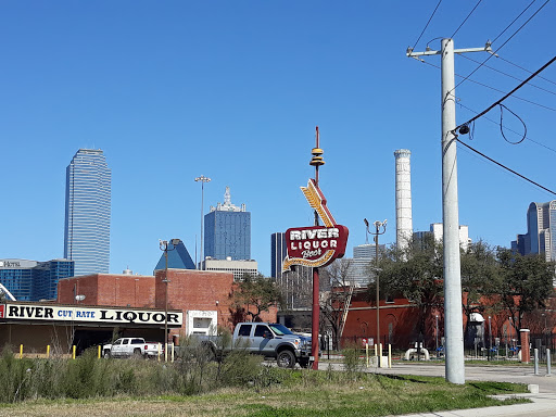 Liquor Store «River Cut Rate Liquor», reviews and photos, 327 Cadiz St, Dallas, TX 75207, USA