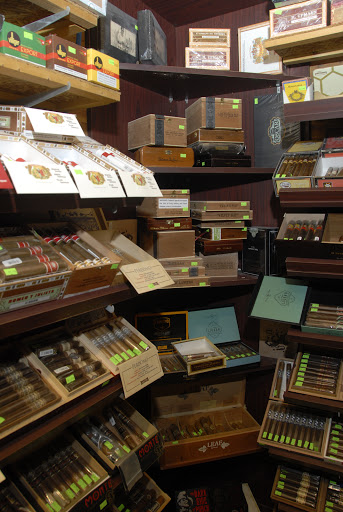 Tobacco Shop «Shreeji Smoke & Vape Shop», reviews and photos, 3224 Long Beach Rd, Oceanside, NY 11572, USA