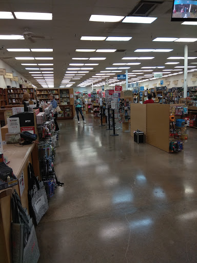 Shopping Mall «NorthOaks Shopping Center», reviews and photos, Farm to Market 1960 Rd W & Breck St, Houston, TX 77066, USA