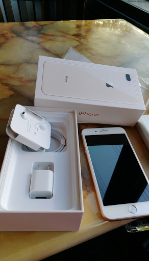 Computer Store «Apple Shadyside», reviews and photos, 5508 Walnut St, Pittsburgh, PA 15232, USA