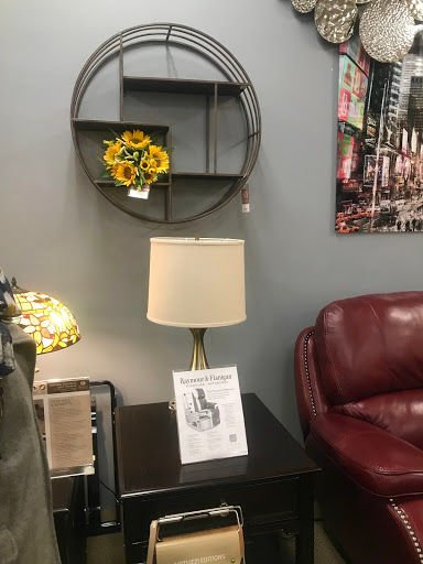 Furniture Store «Raymour & Flanigan Furniture and Mattress Store», reviews and photos, 168-23 Jamaica Ave, Jamaica, NY 11432, USA