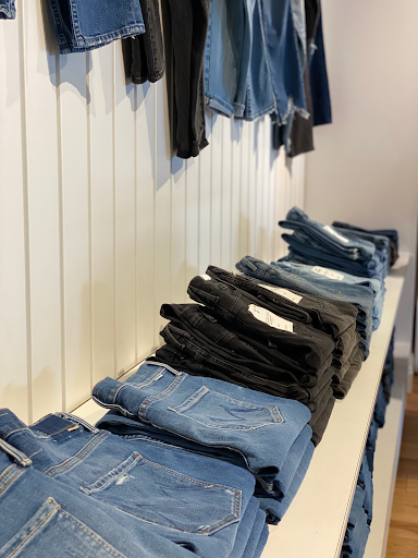 Boutique «Adorn», reviews and photos, 4120 NE Fremont St, Portland, OR 97212, USA