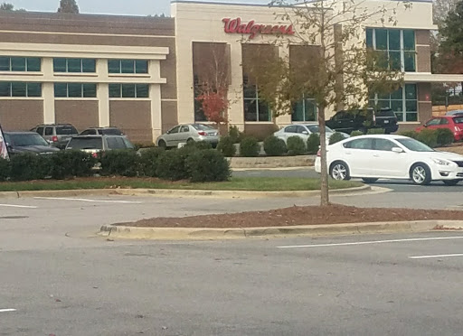 Shopping Mall «Waverly Place Shopping Center», reviews and photos, 307 Colonades Way, Cary, NC 27518, USA