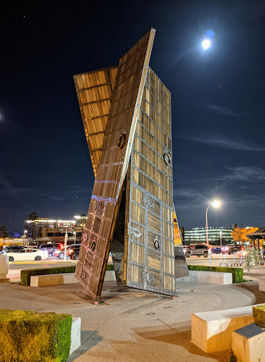 Shopping Mall «Scottsdale Waterfront», reviews and photos, 7135 E Camelback Rd #165, Scottsdale, AZ 85251, USA