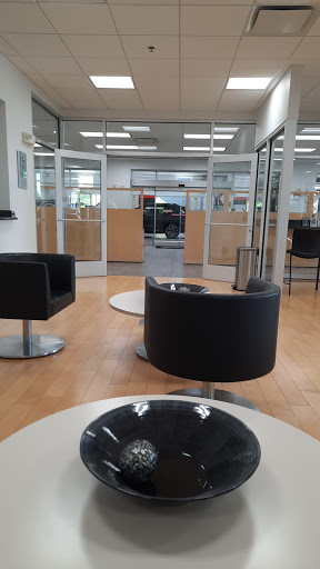 Car Dealer «MINI of Orland Park», reviews and photos, 11030 W 159th St, Orland Park, IL 60467, USA