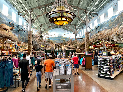Sporting Goods Store «Bass Pro Shops», reviews and photos, 323 Opry Mills Dr, Nashville, TN 37214, USA