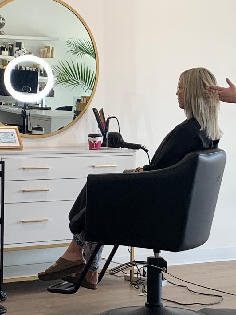 Lane Salon 28203