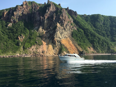 小樽青の洞窟ボートクルーズ（KANEHIDE MARINE）/ ㈲カネ秀カネシウ