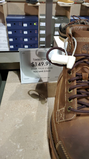 Shoe Store «DSW Designer Shoe Warehouse», reviews and photos, 3721 Palisades Center Dr, West Nyack, NY 10994, USA