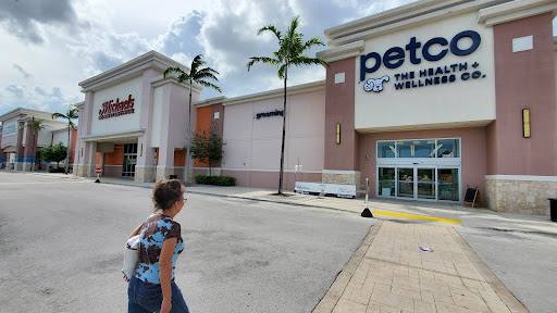Petco Animal Supplies, 2565 NE 10th Ct, Homestead, FL 33035, USA, 