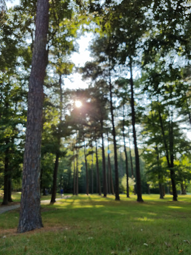 Golf Course «Lochmere Golf Club», reviews and photos, 2511 Kildaire Farm Rd, Cary, NC 27518, USA