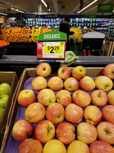 Grocery Store «Stop & Shop», reviews and photos, 31-06 Farrington St, Flushing, NY 11354, USA