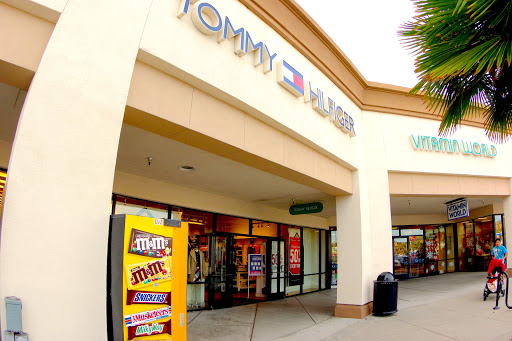 Shopping Mall «Pismo Beach Premium Outlets», reviews and photos, 333 5 Cities Dr, Pismo Beach, CA 93449, USA