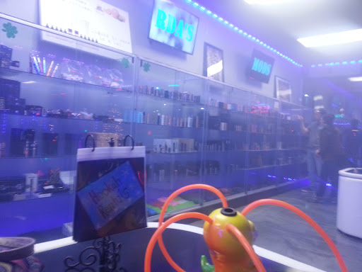 Hookah Bar «Platinum Ecig Store & Vape Shop Hiram GA», reviews and photos, 5337 Wendy Bagwell Pkwy #109, Hiram, GA 30141, USA