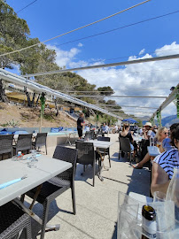 Atmosphère du Restaurant méditerranéen La Plage Bleue à Cassis - n°1