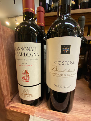 Wine Store «Little Italy Wines», reviews and photos, 12414 Mayfield Rd, Cleveland, OH 44106, USA