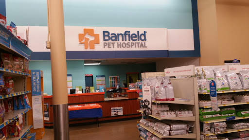 Pet Supply Store «PetSmart», reviews and photos, 5465 Dressler Rd NW, North Canton, OH 44720, USA