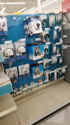 Office Supply Store «OfficeMax», reviews and photos, 45320 Utica Park Blvd, Utica, MI 48315, USA