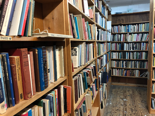 Used Book Store «Books Do Furnish a Room», reviews and photos, 1809 W Markham Ave, Durham, NC 27705, USA