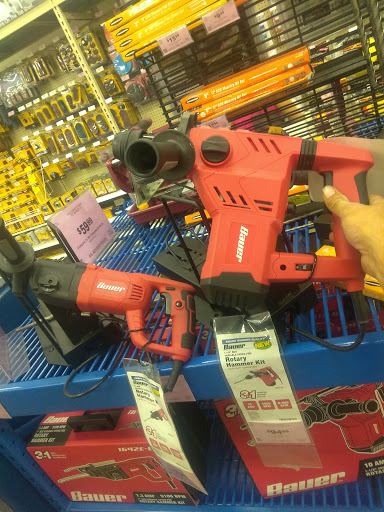 Hardware Store «Harbor Freight Tools», reviews and photos, 1860E. E Warner Rd #103, Tempe, AZ 85284, USA