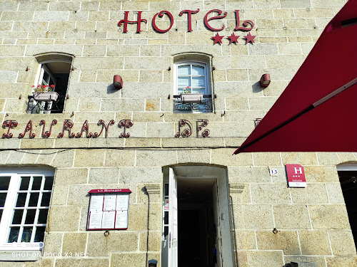 Hôtel Restaurant Le Bretagne à Huelgoat