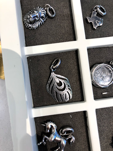 Jewelry Store «Kendra Scott», reviews and photos, 5800 Legacy Dr C2A, Plano, TX 75024, USA