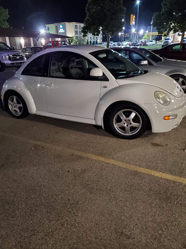 Used Car Dealer «Car Source», reviews and photos, 5821 Sheridan Rd, Kenosha, WI 53140, USA