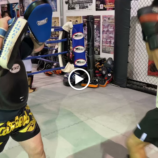 Muay Thai Boxing Gym «Real Fighters Gym, LLC», reviews and photos, 2710 Holloway Rd #4, Louisville, KY 40299, USA