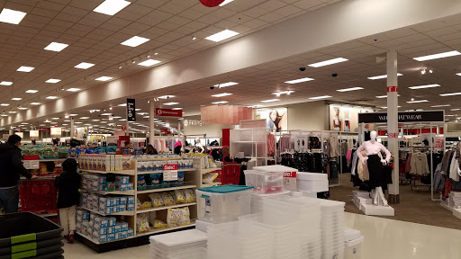 Department Store «Target», reviews and photos, 101 Commerce Way, Woburn, MA 01801, USA