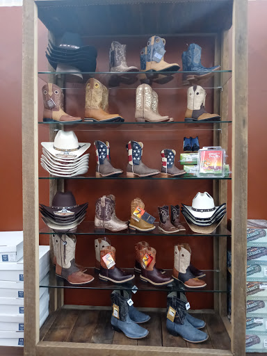 Shopping Mall «Elgin Shopping Mall», reviews and photos, 308 S McLean Blvd, Elgin, IL 60123, USA