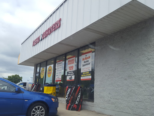 Auto Repair Shop «Tread Quarters Discount Tire», reviews and photos, 1105 Dam Neck Rd, Virginia Beach, VA 23454, USA